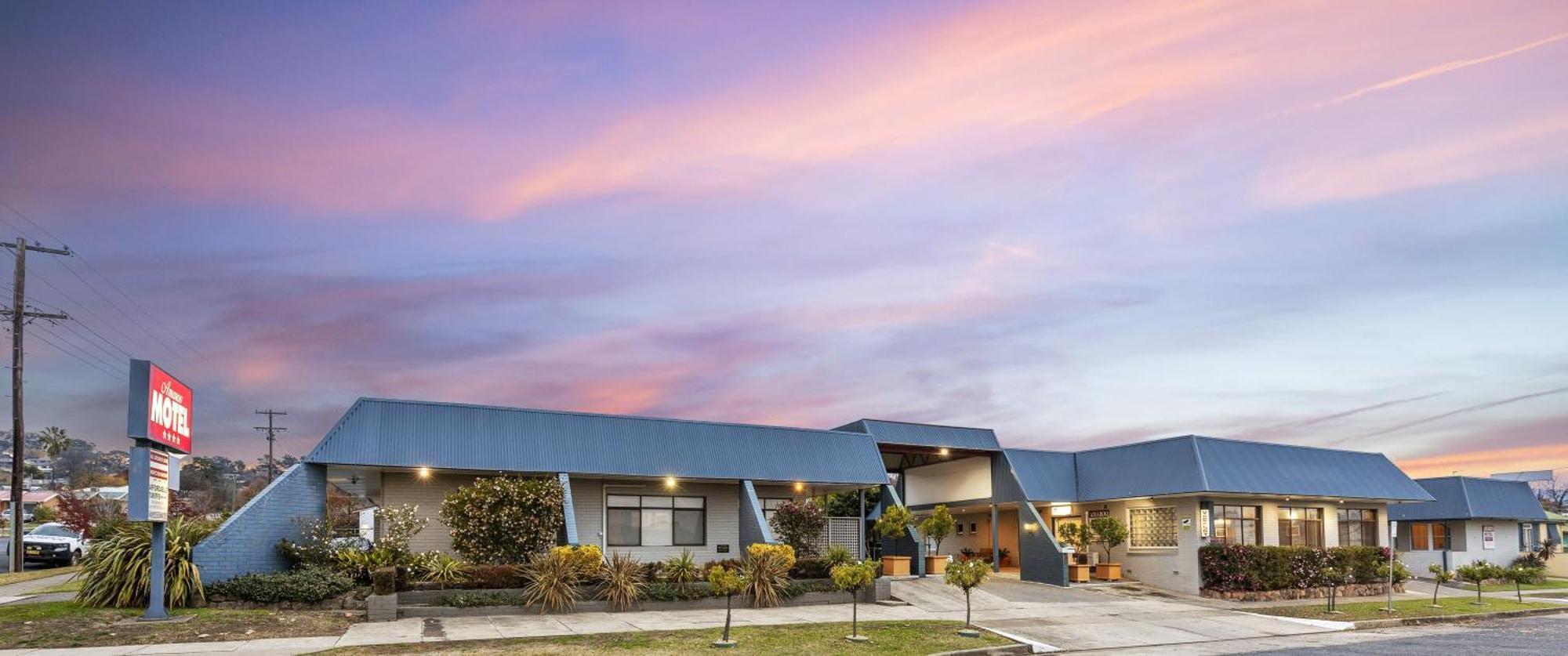 Amaroo Motel Tumuts Best Accommodation Exterior photo