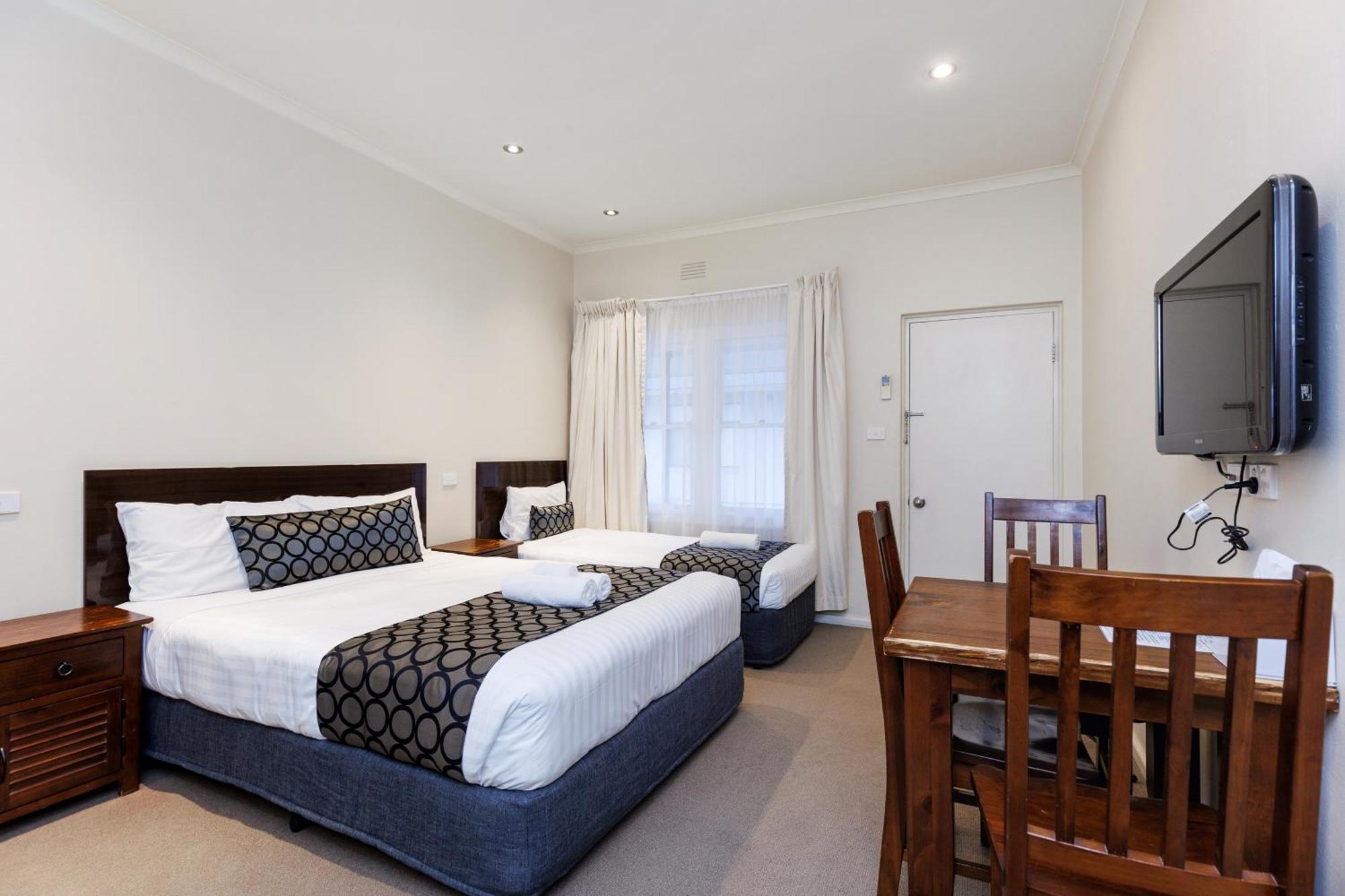 Amaroo Motel Tumuts Best Accommodation Exterior photo