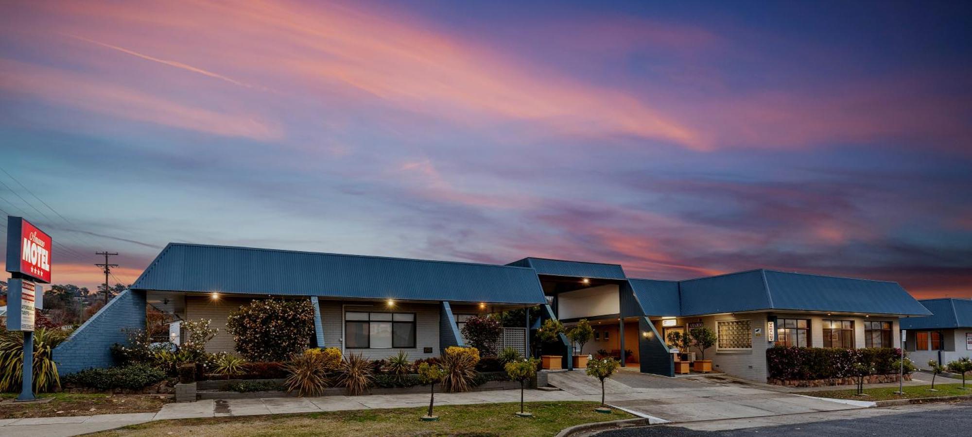 Amaroo Motel Tumuts Best Accommodation Exterior photo