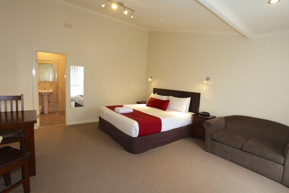Amaroo Motel Tumuts Best Accommodation Exterior photo
